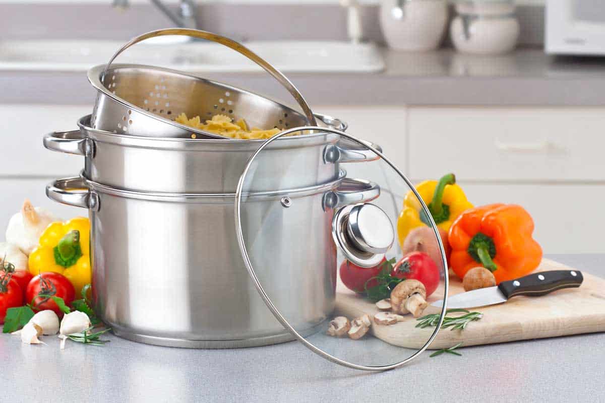 汤锅多锅面食，蔬菜和香料，我需要多大的汤锅?