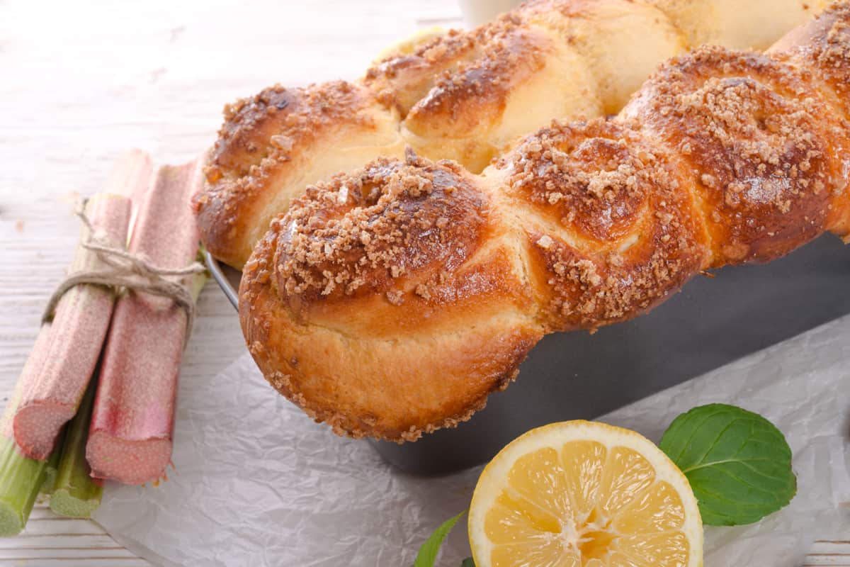 一种美味的新鲜煮熟的蛋糕面包