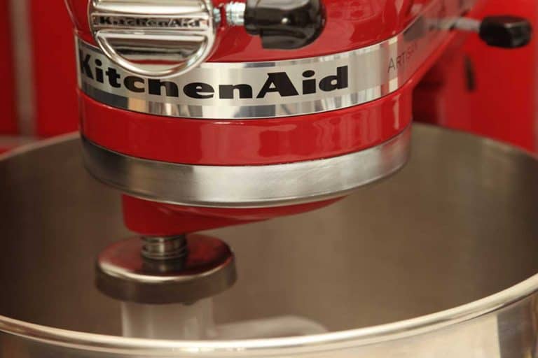 红色帝国的助手工匠站搅拌机碗,多久你捏面雷电竞官网网址包面团在厨房助手吗?