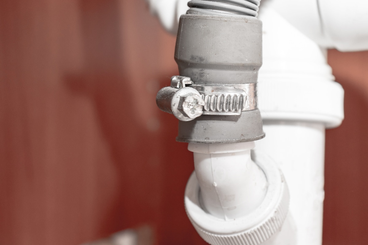 用于连接洗碗机排水软管的金属夹