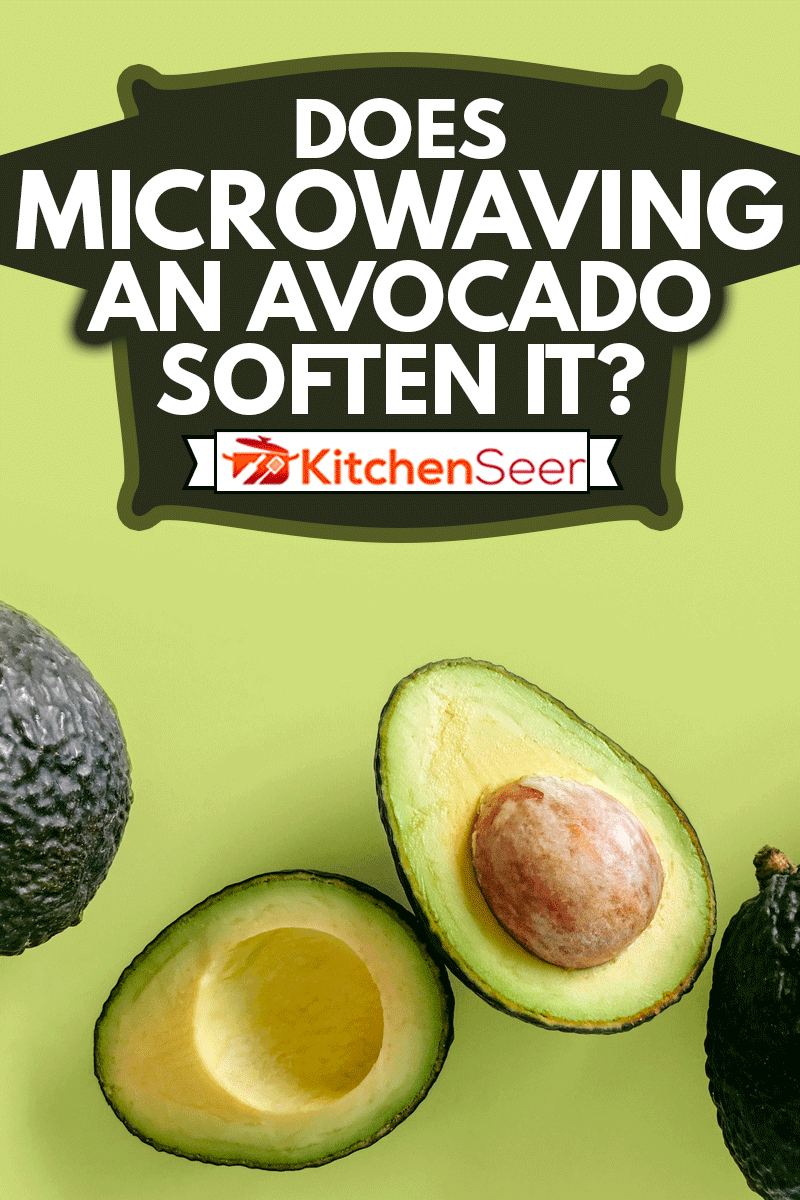 新鲜有机绿色背景哈斯鳄梨,顶视图和复制空间,用微波炉加热鳄梨软化它吗?