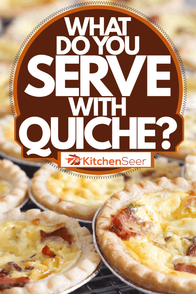 不同大小的馅饼的烤箱,你服务与乳蛋饼?