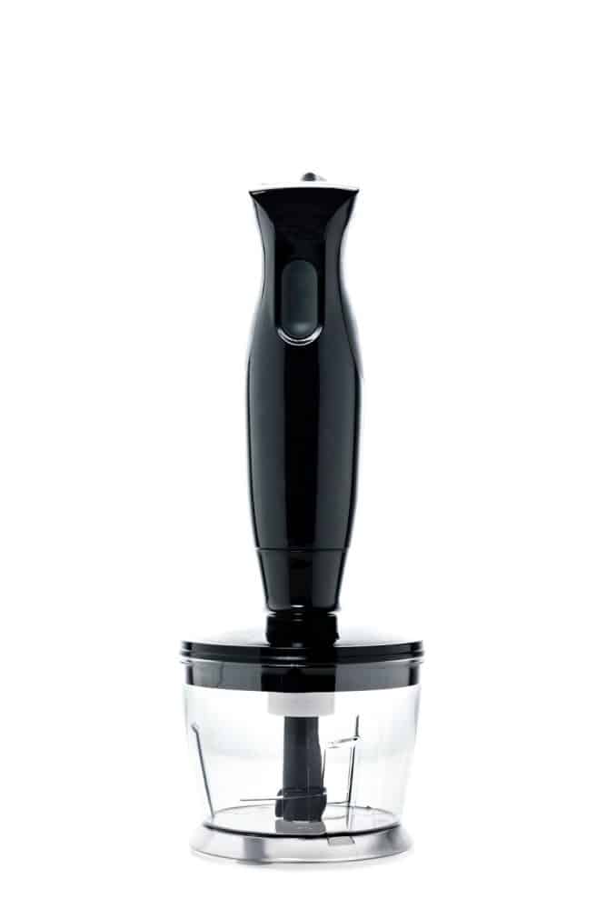 一个浸入式搅拌机的近距离照片