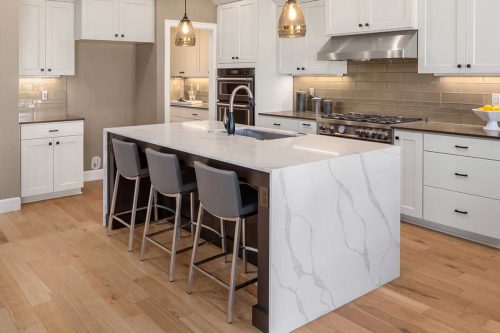 阅读更多文章“厨房岛需要一个出口吗?”雷电竞官网网址＂decoding=