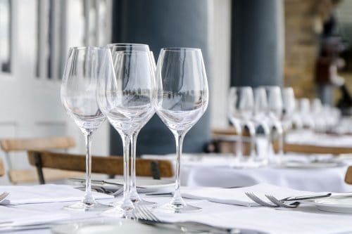 阅读更多关于这篇文章是酒杯洗碗机安全吗?