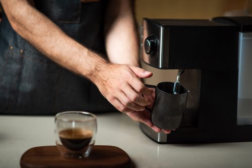 阅读更多关于“你应该让Keurig充电吗?”