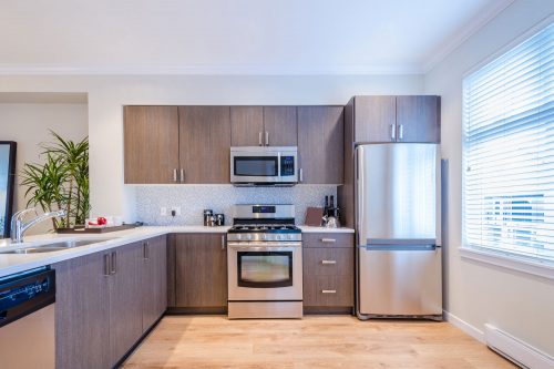 阅读更多关于厨房地板上灌浆应密封条?雷电竞官网网址