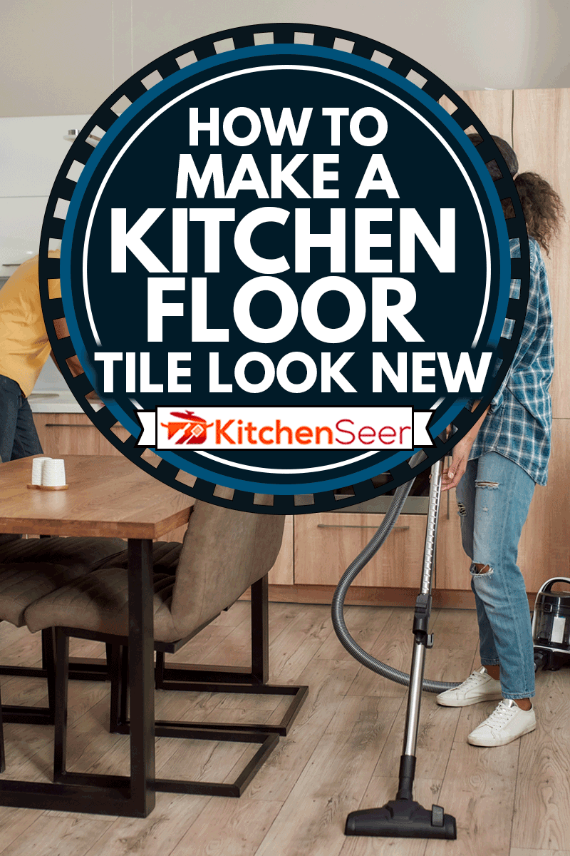 快乐的多元文化的夫妇在休闲服装清洗他们的现代厨房,如何让厨房地砖看起来新雷电竞官网网址