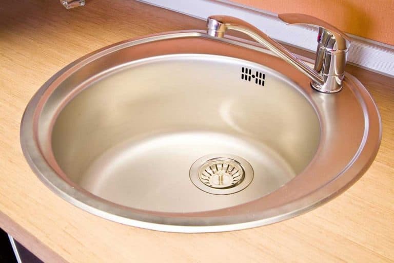 不锈钢水槽在厨房,厨房的水池有多深?雷电竞官网网址