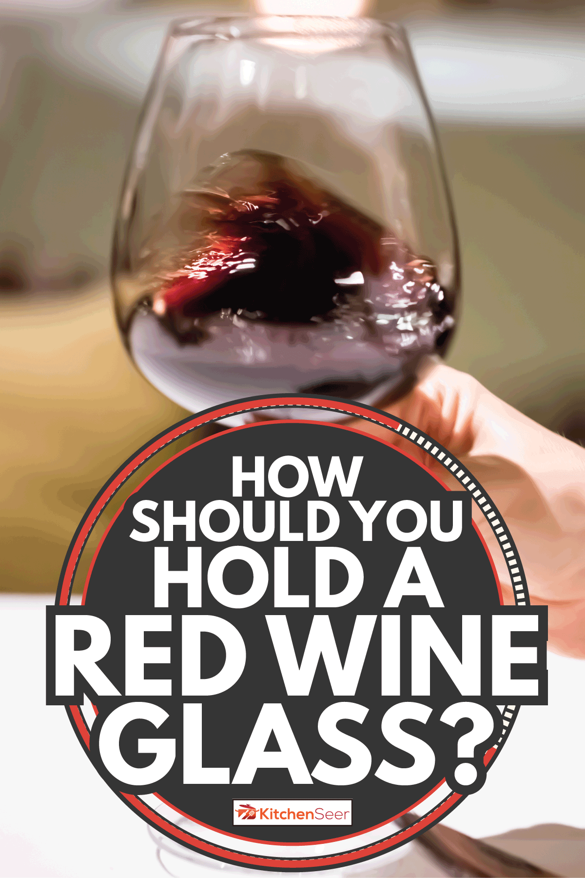 酒杯的品酒。如何举办一个红酒杯吗