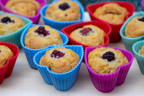 Read more about the article Should You Grease Silicone Molds And Cake Pans?