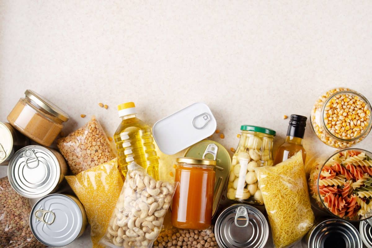 坚果罐头和其他瓶装食品