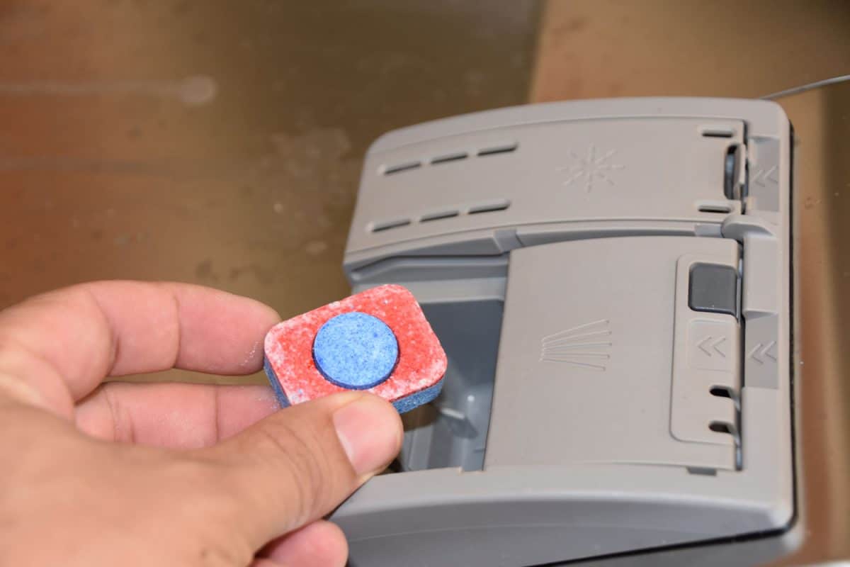 把洗衣粉放进洗碗机