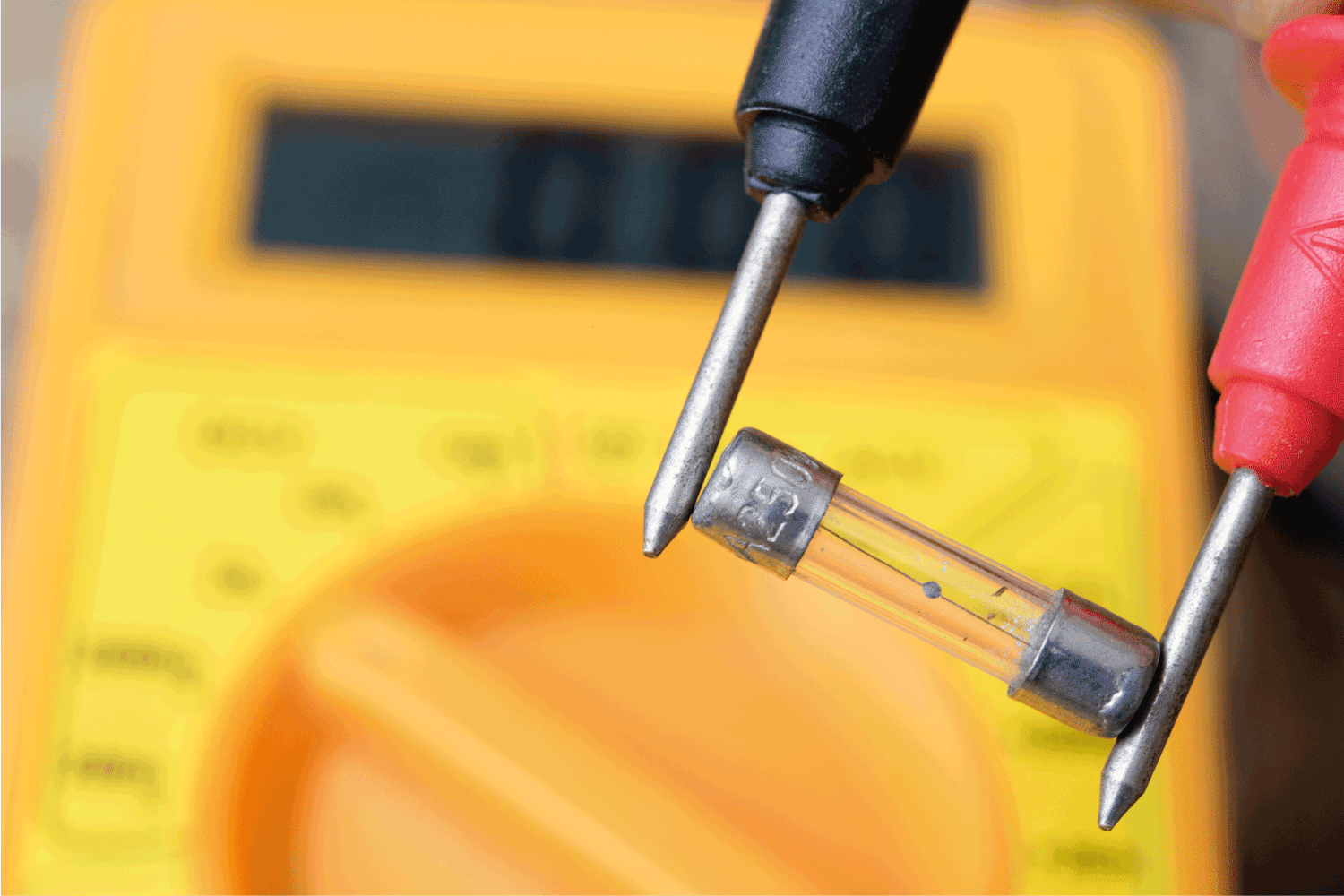 设备和电子接收器的保险丝。配件及备品