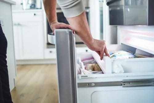 阅读更多关于如何润滑条冰箱的抽屉里