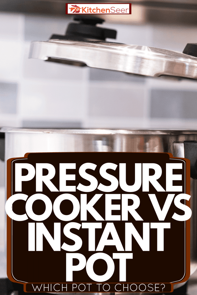 女人打开高压锅,压力锅Vs即时锅:选择哪一个?