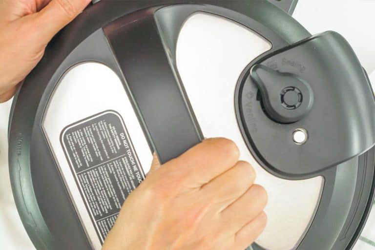 女人把阀的排气位置,应该多久压力锅发泄吗?