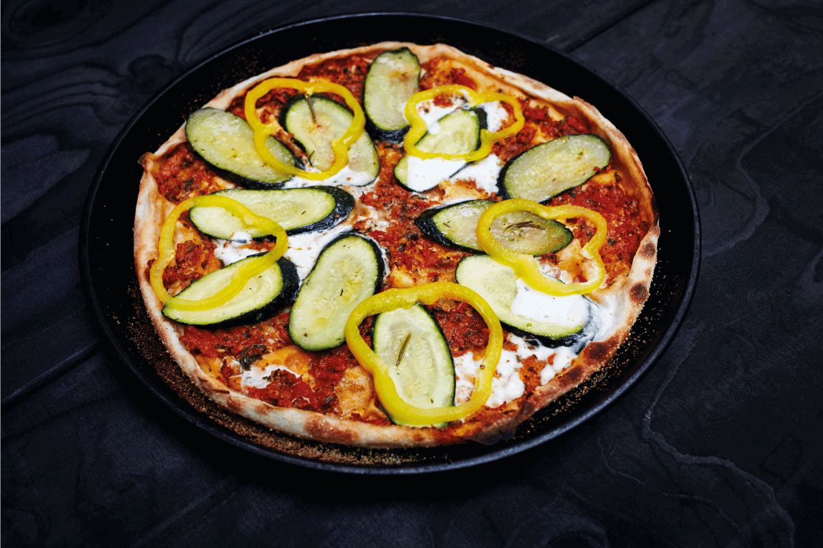 thin crust pizza on a pizza pan. Can Pizza Pans Go In The Dishwasher