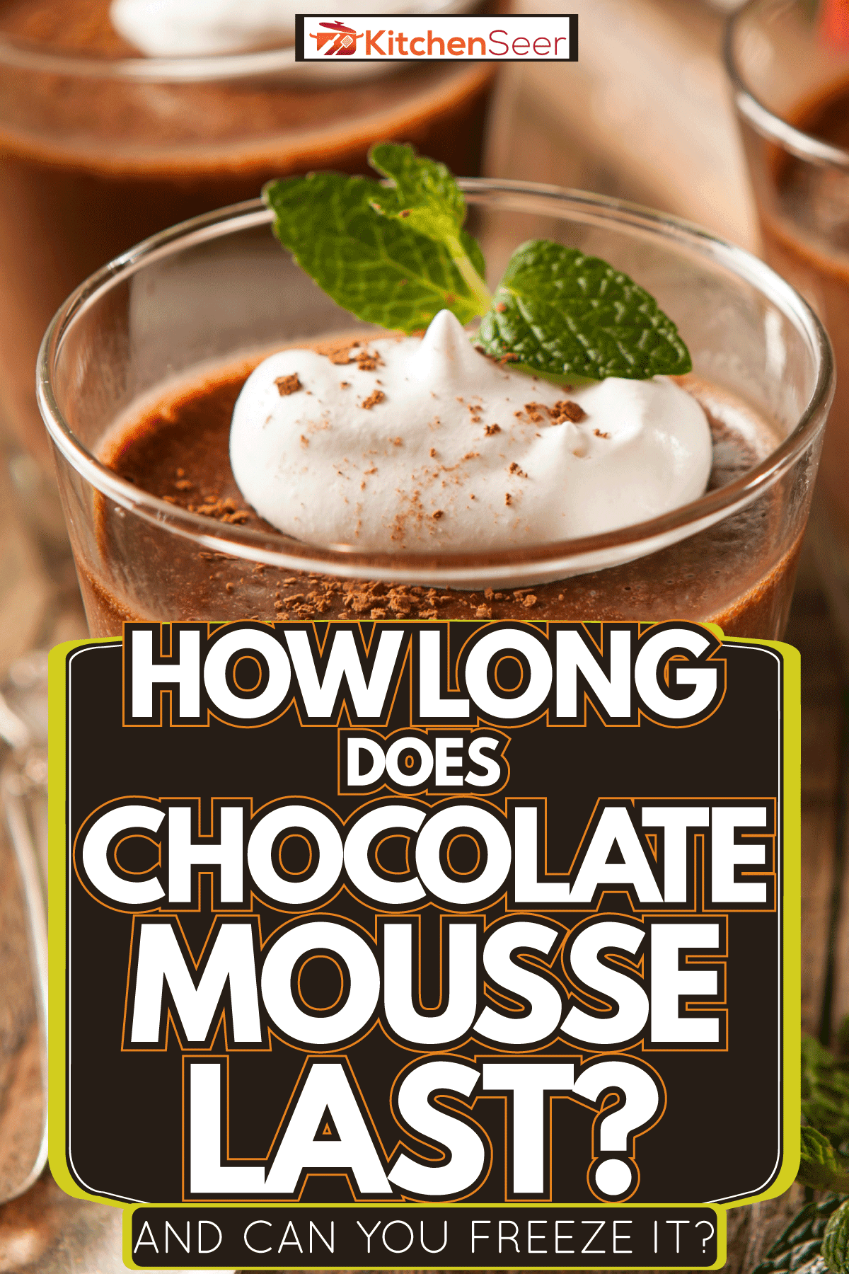 自制风格的巧克力慕斯，上面有鲜奶油，巧克力慕斯能持续多久?你能把它冻结吗?