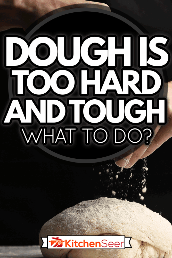 男人把面粉洒在厨房桌子上的新鲜面团上，面团太硬了，该怎么办?雷电竞官网网址