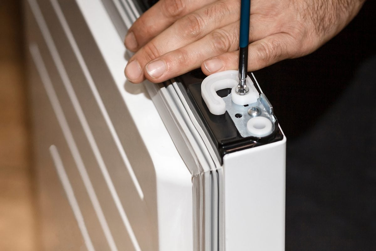 冰箱服务安装冰箱的门