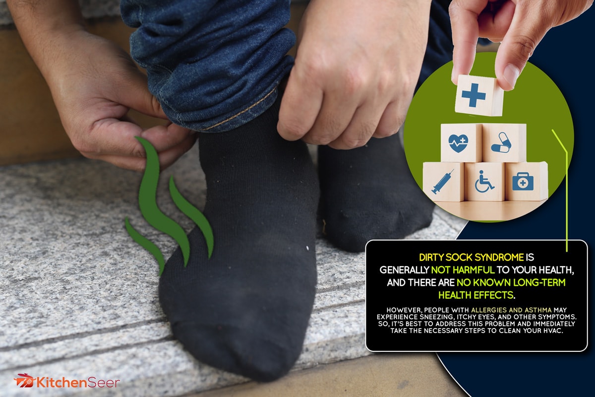 早上在家的男人把灰色的袜子穿在腿上，脏袜子综合症危险吗?[以及房主如何解决问题]