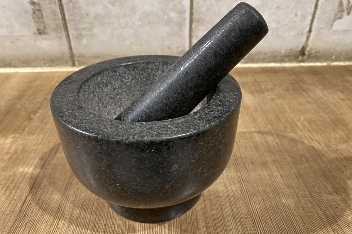 古代用石头制成的灰泥