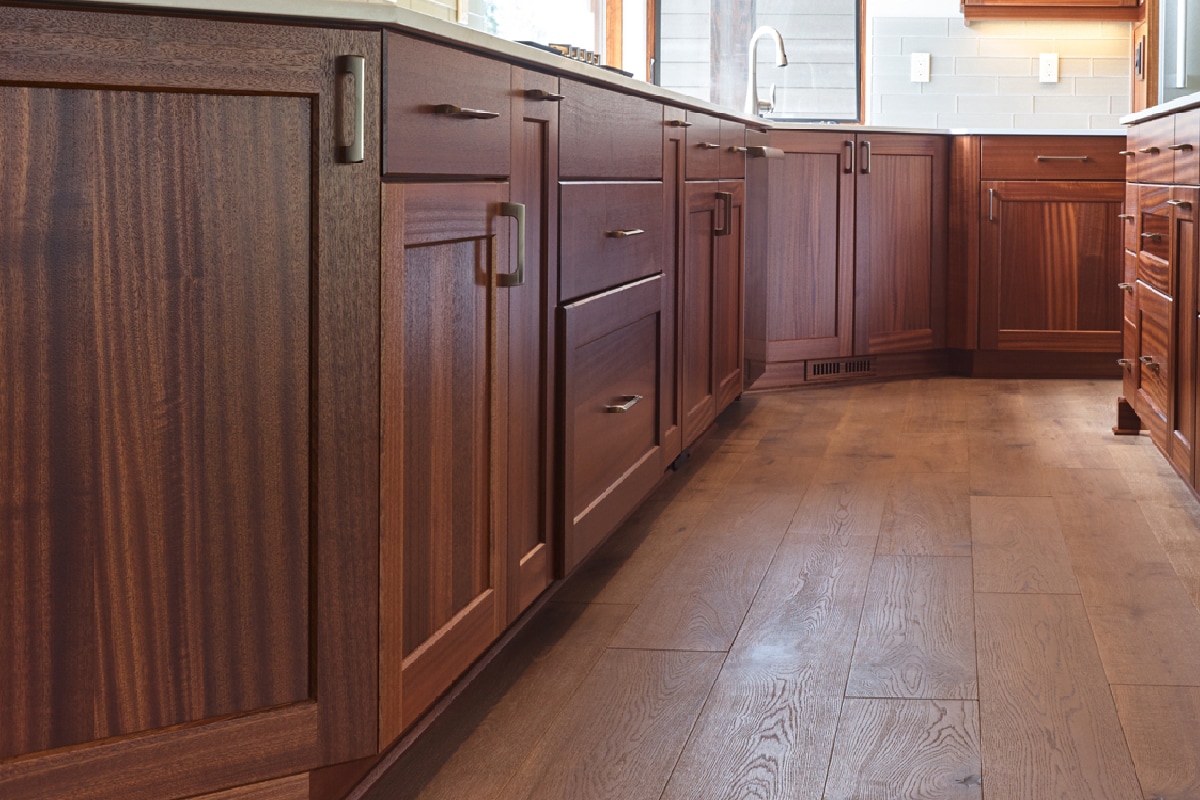 雷电竞官网网址厨房里面的房子