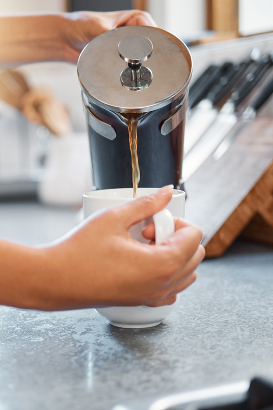 从法国媒体将热咖啡