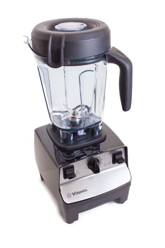 Vitamix搅拌机在白色的背景