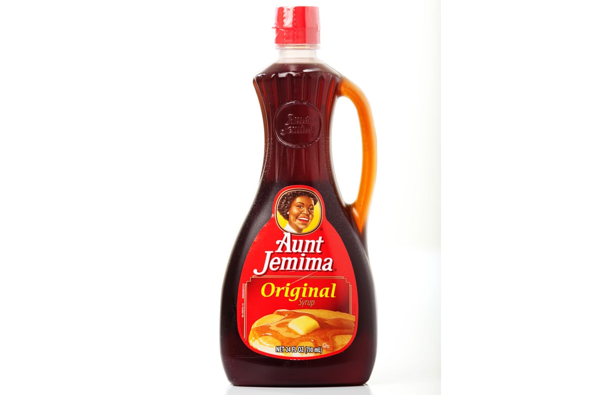 一瓶杰迈玛阿姨糖浆