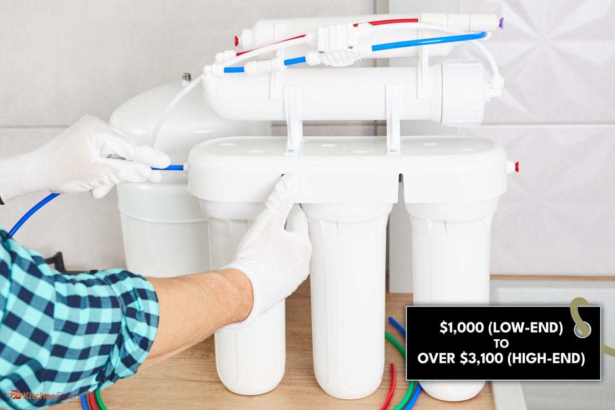 安装净化渗透系统。水管工或人手在家中厨房更换滤水器滤芯。雷电竞官网网址关闭了。安装一个滤水器要花多少钱?