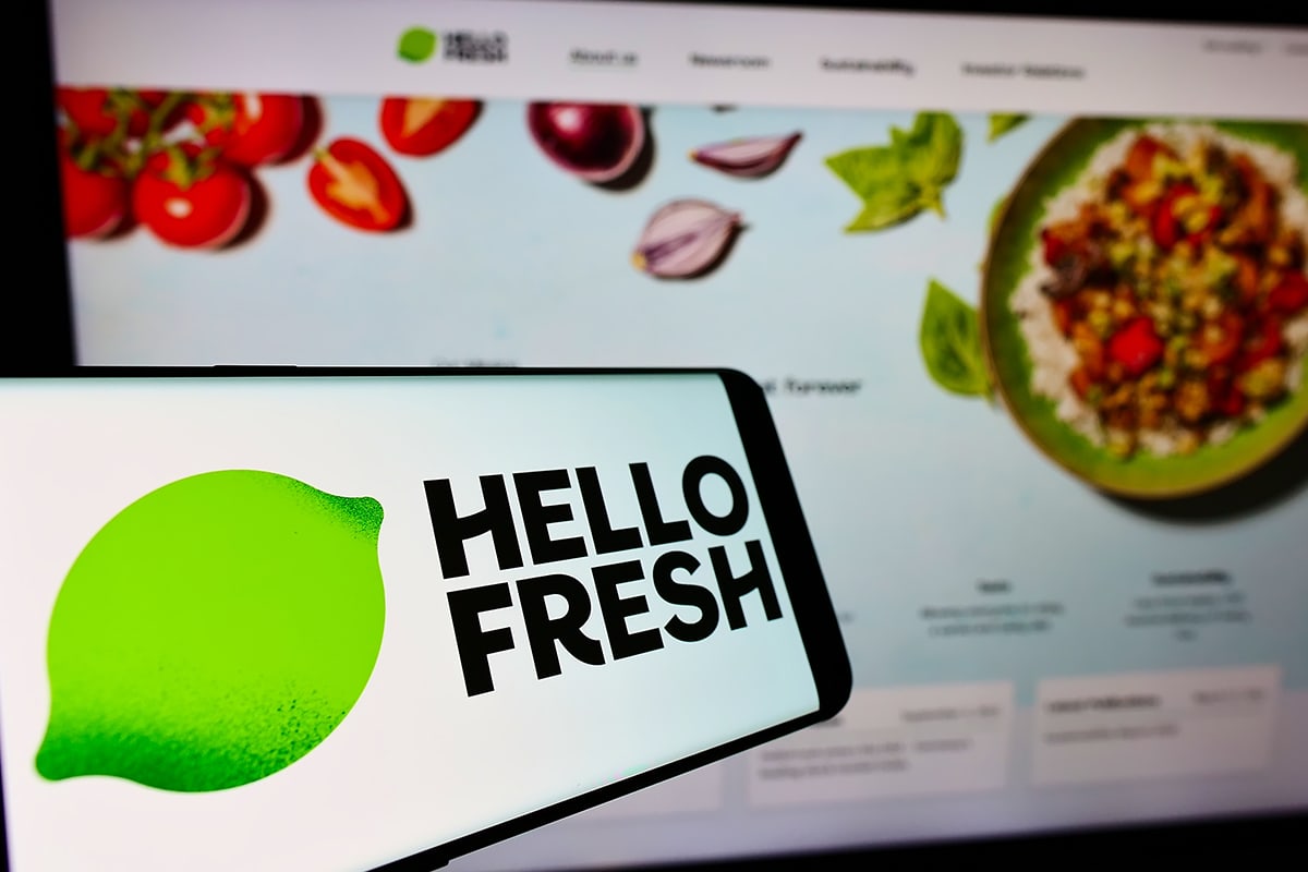 HelloFresh SE on screen in front of business website