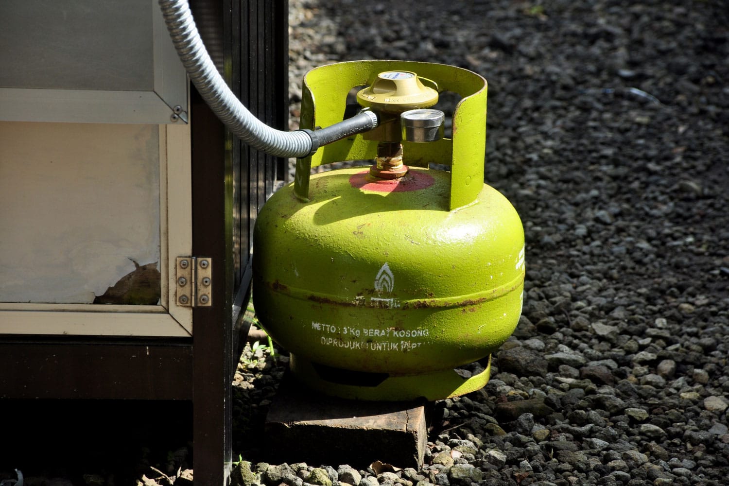 9公斤气瓶用于厨房外雷电竞官网网址