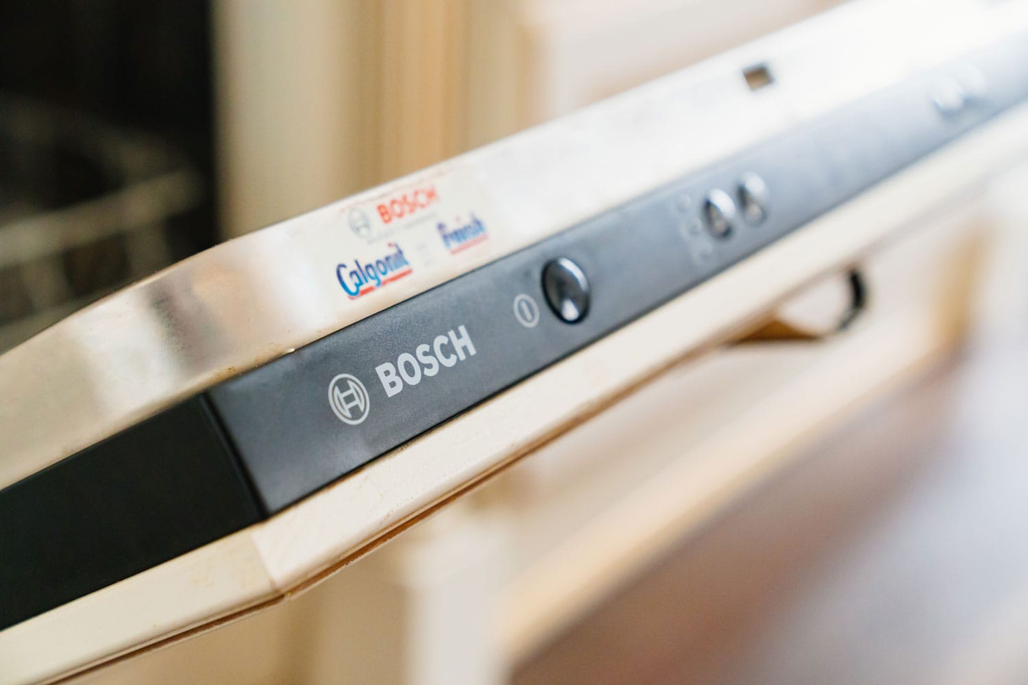 全新的博世洗碗机